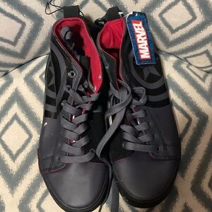 Marvel Black and Red Men's Sneakers 8.5  NWT